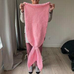 Mermaid tail blanket